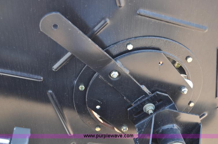 image for item A6000 2009 AGCO Gleaner 5100-30 30' draper header