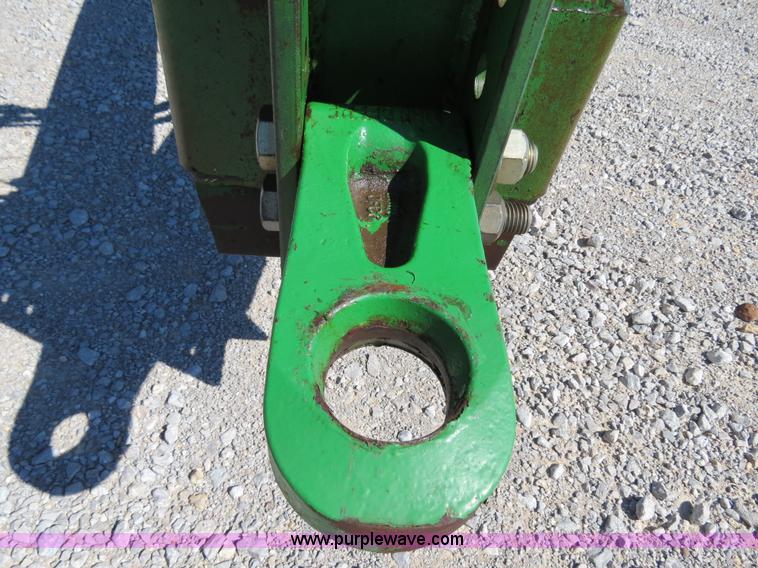 image for item B2477 1999 John Deere 610 32' chisel