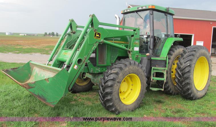 image for item B2855 1996 John Deere 7800 MFWD tractor