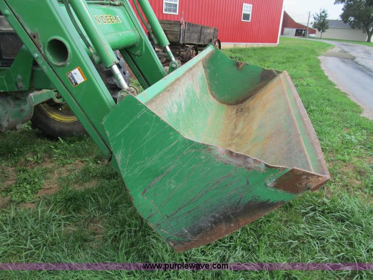 image for item B2855 1996 John Deere 7800 MFWD tractor