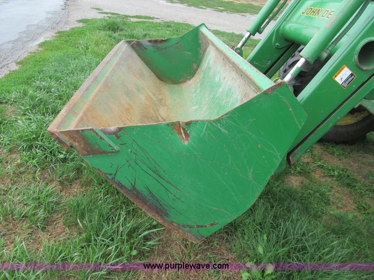 image for item B2855 1996 John Deere 7800 MFWD tractor