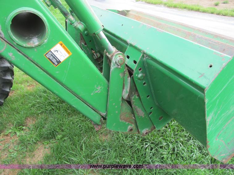 image for item B2855 1996 John Deere 7800 MFWD tractor