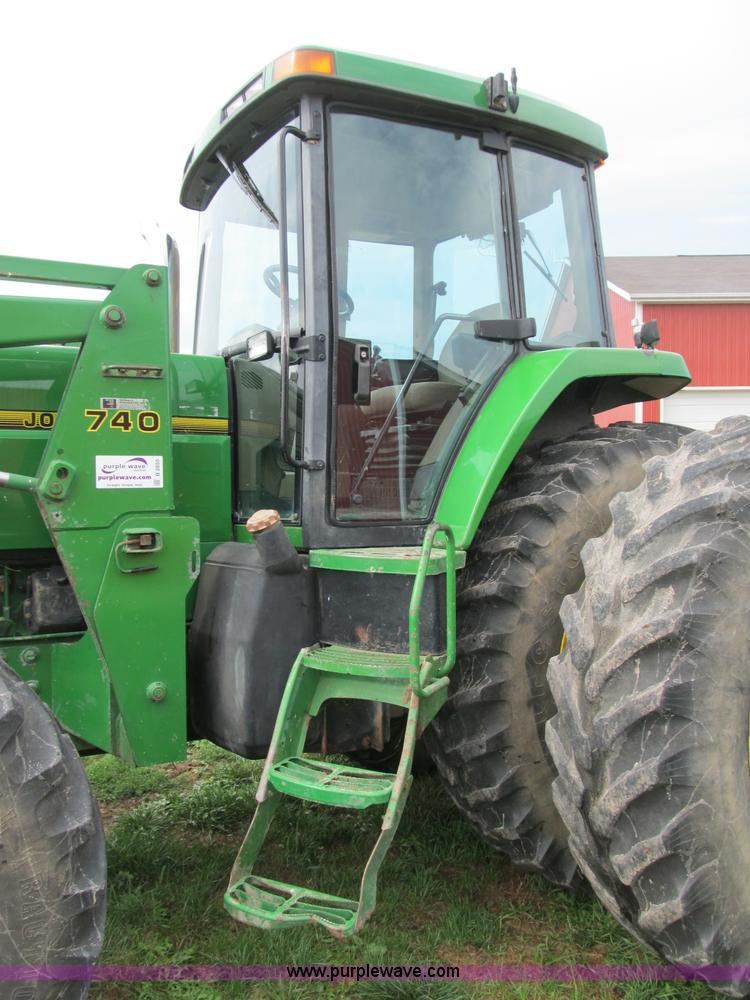 image for item B2855 1996 John Deere 7800 MFWD tractor