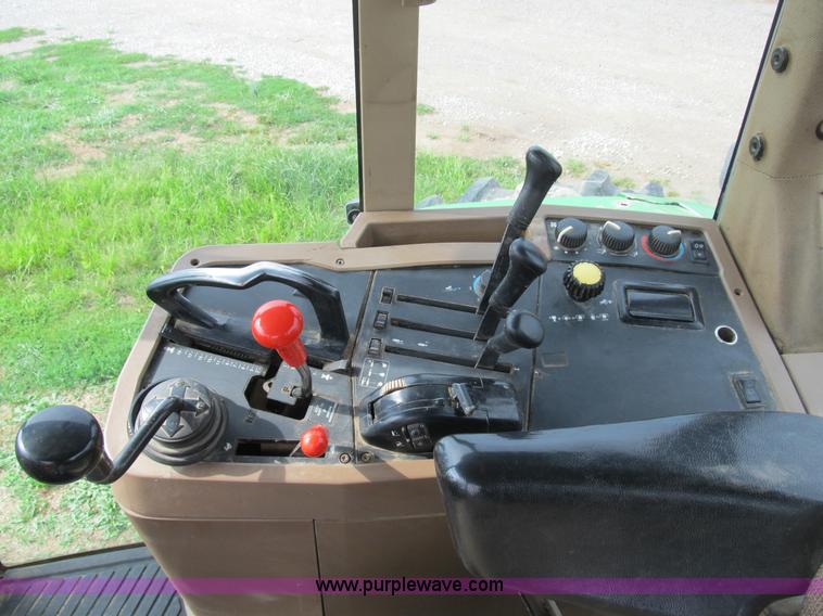 image for item B2855 1996 John Deere 7800 MFWD tractor