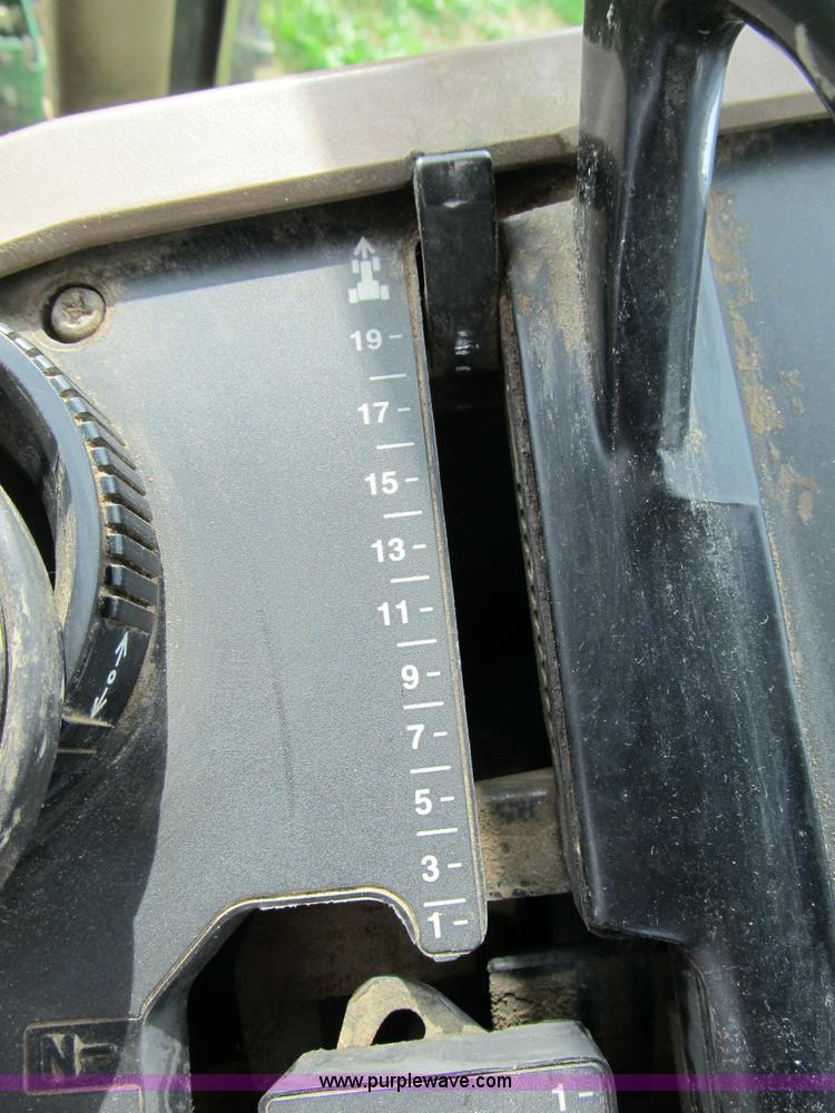 image for item B2855 1996 John Deere 7800 MFWD tractor