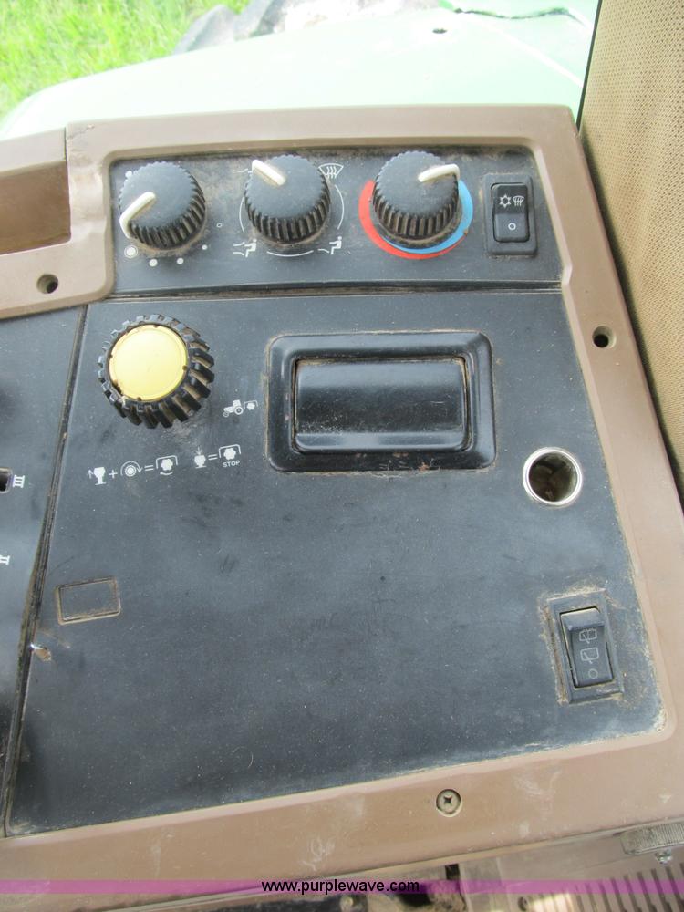 image for item B2855 1996 John Deere 7800 MFWD tractor