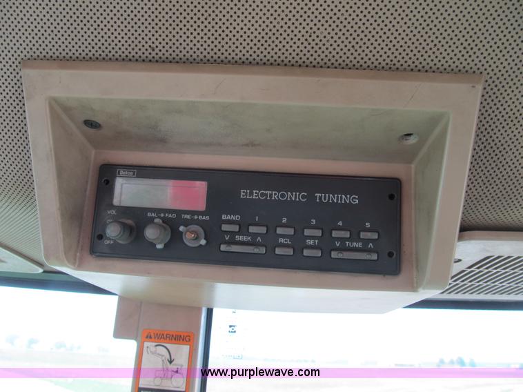 image for item B2855 1996 John Deere 7800 MFWD tractor