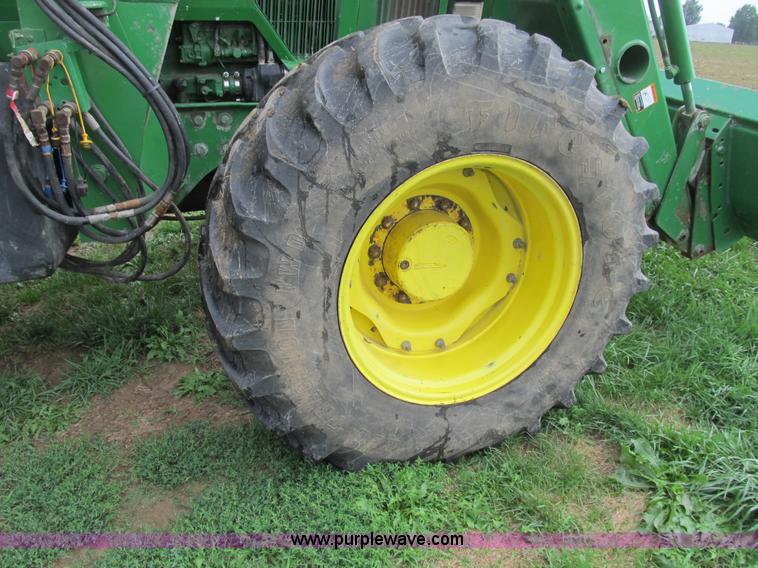 image for item B2855 1996 John Deere 7800 MFWD tractor