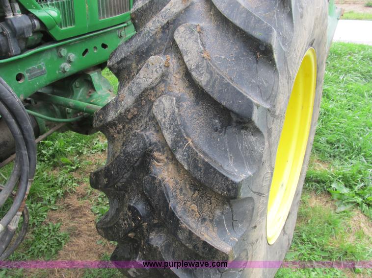 image for item B2855 1996 John Deere 7800 MFWD tractor