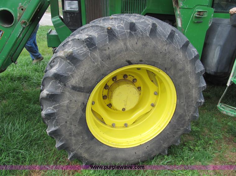 image for item B2855 1996 John Deere 7800 MFWD tractor