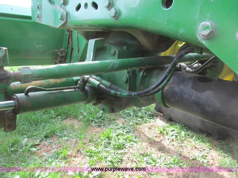 image for item B2855 1996 John Deere 7800 MFWD tractor