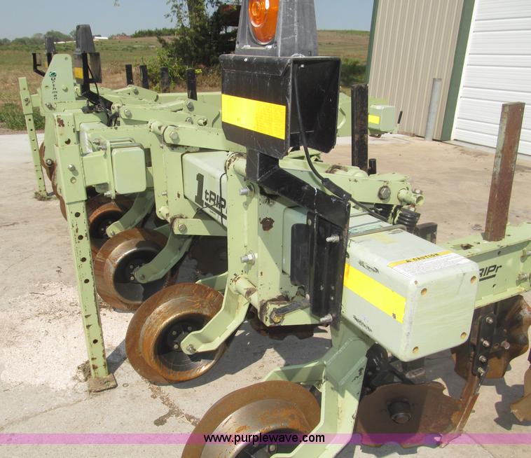 image for item B5217 2007 Orthman 1 tRIPr strip tiller