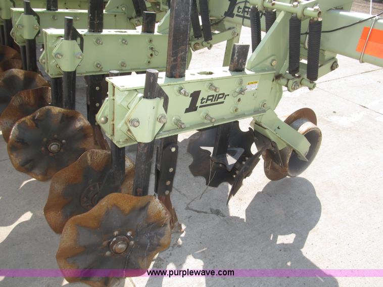 image for item B5217 2007 Orthman 1 tRIPr strip tiller