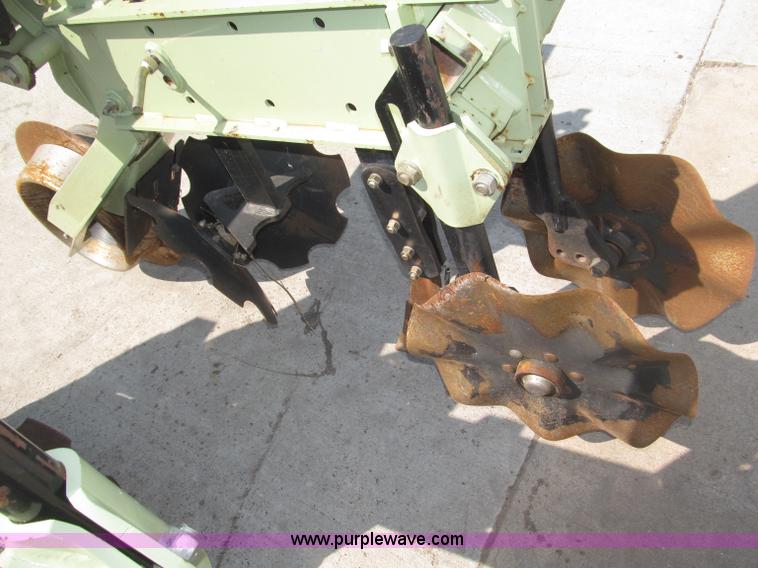image for item B5217 2007 Orthman 1 tRIPr strip tiller