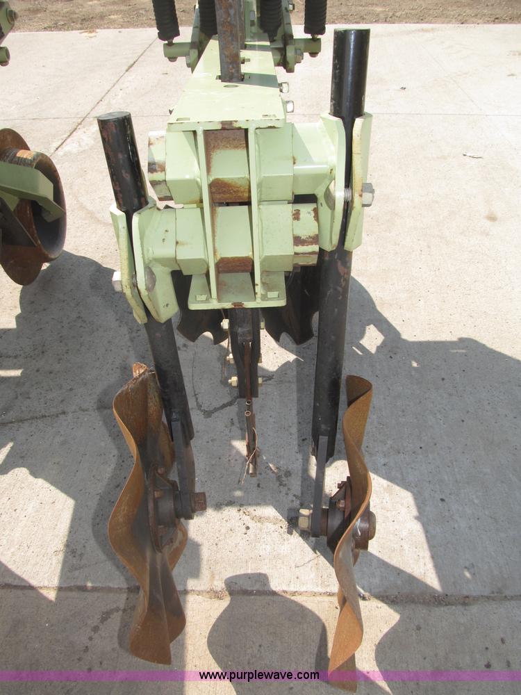 image for item B5217 2007 Orthman 1 tRIPr strip tiller