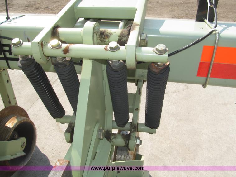 image for item B5217 2007 Orthman 1 tRIPr strip tiller