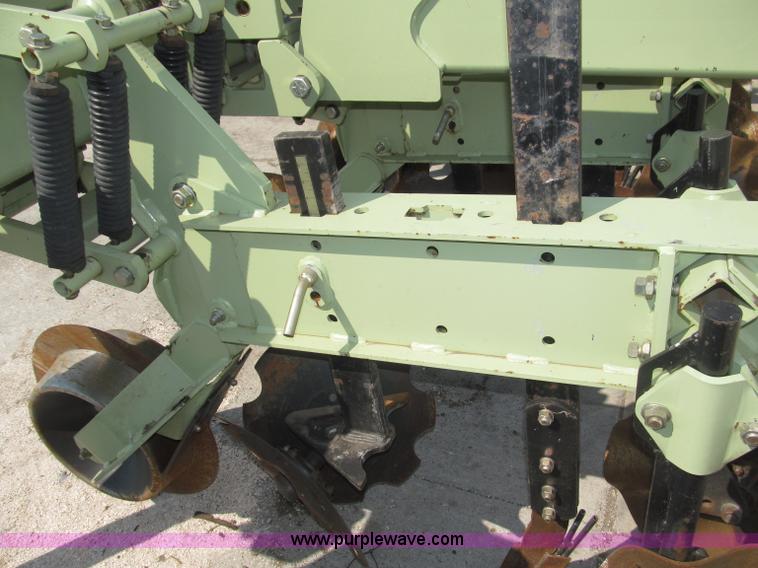 image for item B5217 2007 Orthman 1 tRIPr strip tiller