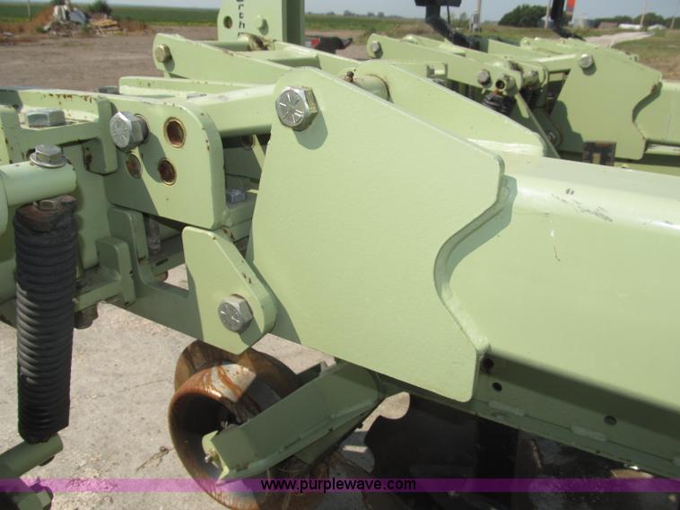 image for item B5217 2007 Orthman 1 tRIPr strip tiller