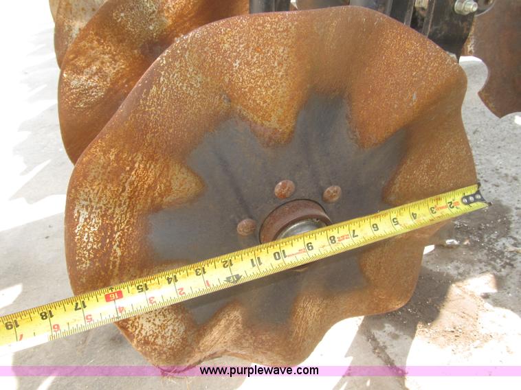 image for item B5217 2007 Orthman 1 tRIPr strip tiller