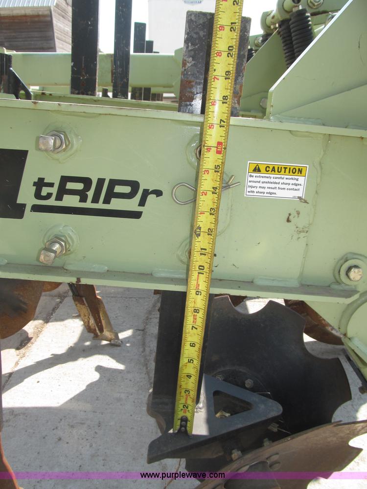 image for item B5217 2007 Orthman 1 tRIPr strip tiller