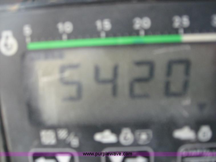 image for item B6392 1994 Caterpillar Challenger 75C tractor