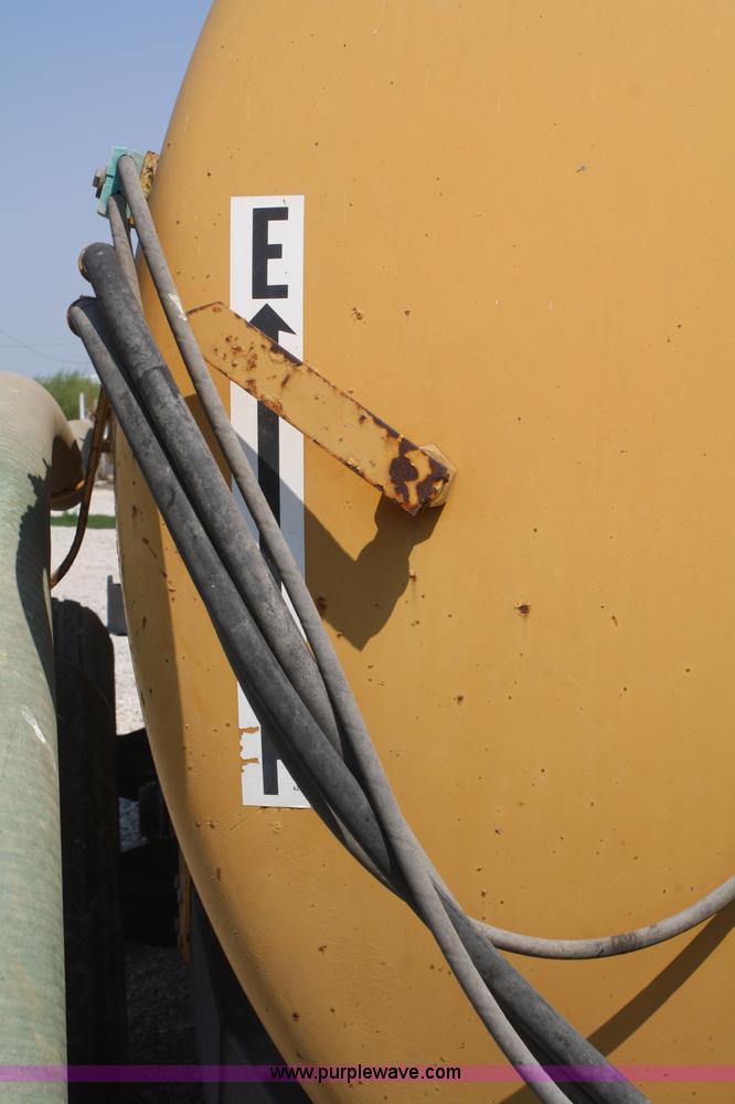 image for item B6887 1988 Betterbilt 3350 honey wagon