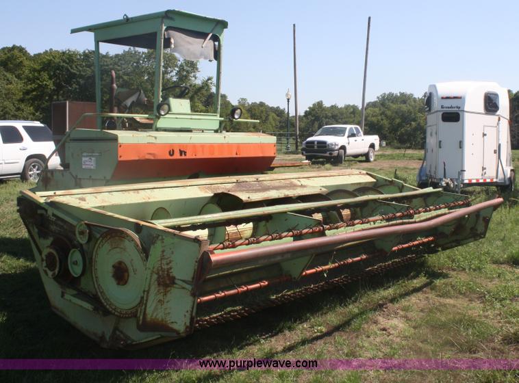 image for item B6889 Owatonna 270 self-propelled swather
