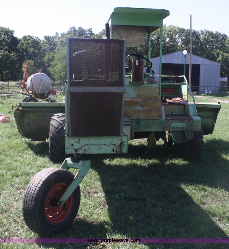 image for item B6889 Owatonna 270 self-propelled swather