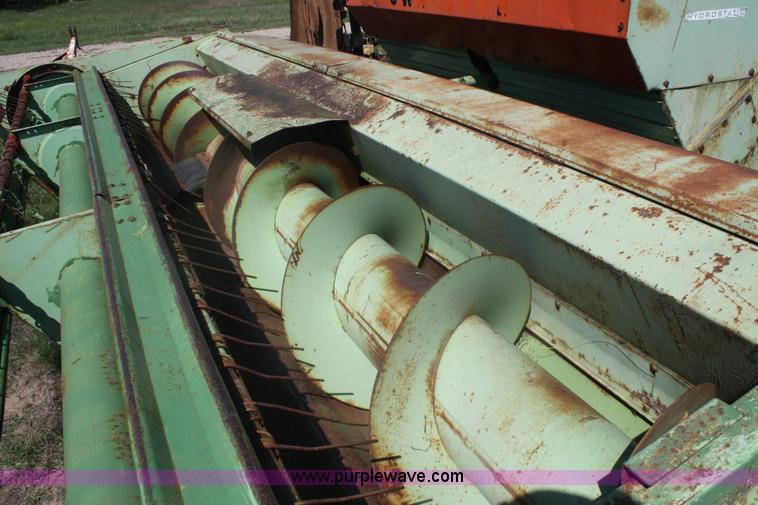 image for item B6889 Owatonna 270 self-propelled swather