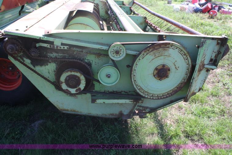 image for item B6889 Owatonna 270 self-propelled swather