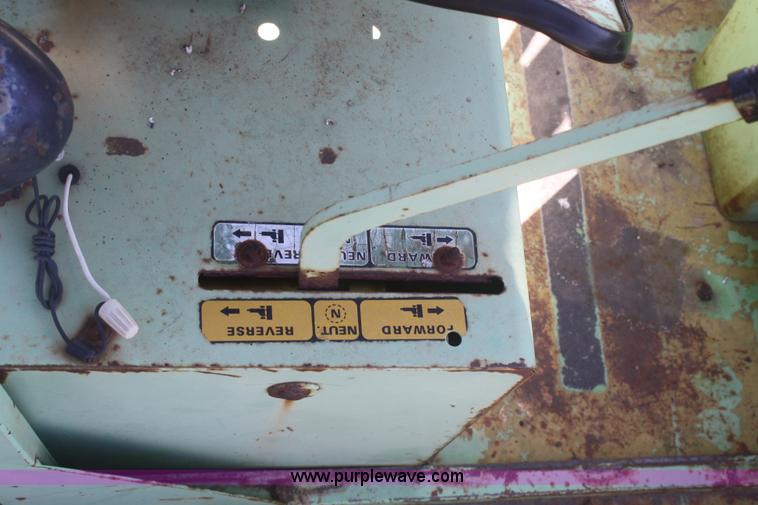 image for item B6889 Owatonna 270 self-propelled swather