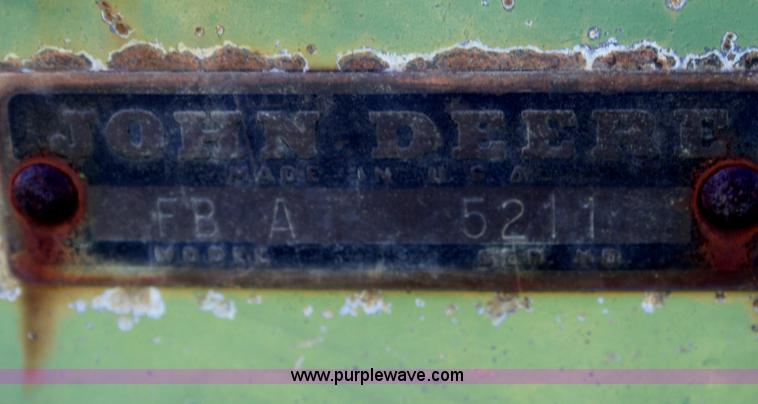 image for item B6901 John Deere FBA drill