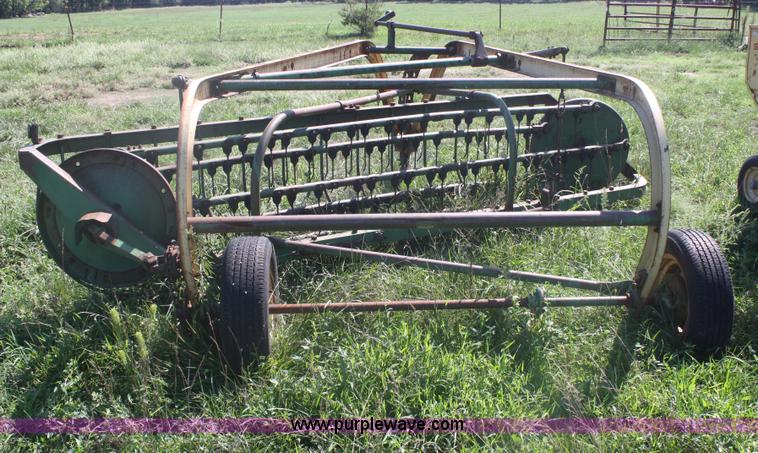image for item B6916 John Deere 896A side delivery rake