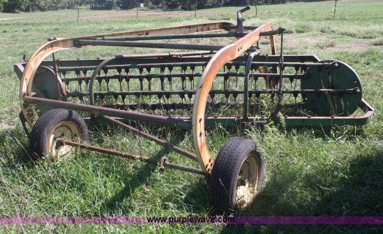image for item B6916 John Deere 896A side delivery rake