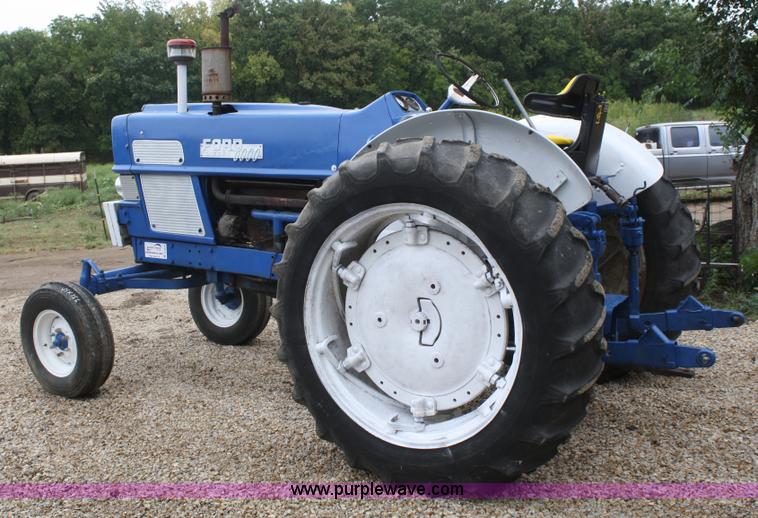 image for item B6934 1963 Ford 6000 tractor