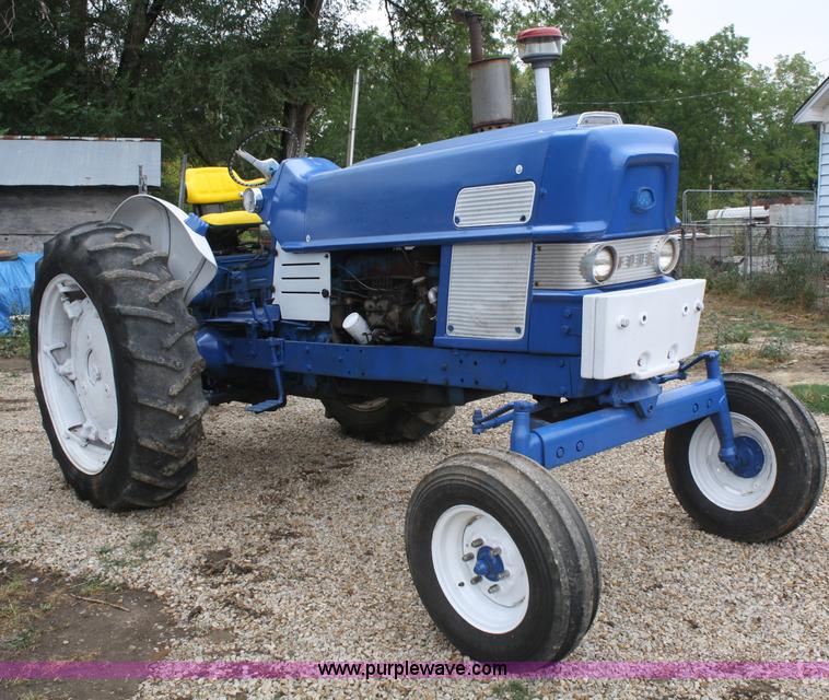 image for item B6934 1963 Ford 6000 tractor