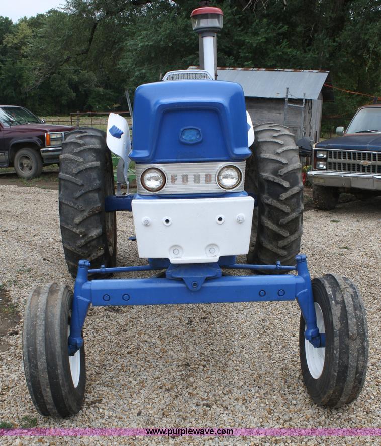 image for item B6934 1963 Ford 6000 tractor