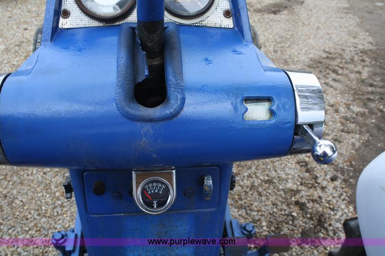 image for item B6934 1963 Ford 6000 tractor