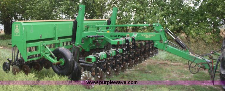 image for item B6985 Great Plains Solid Stand 15 No-Till drill