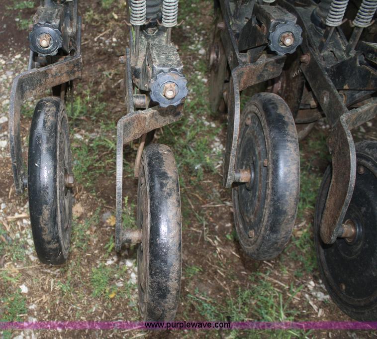 image for item B6985 Great Plains Solid Stand 15 No-Till drill