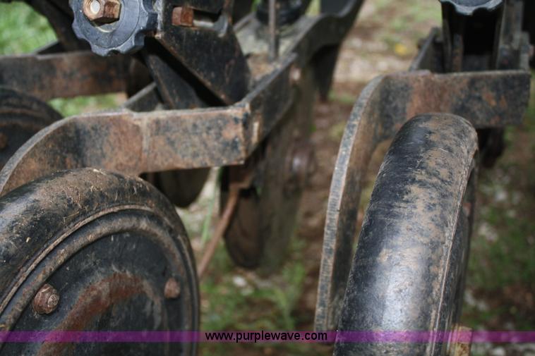 image for item B6985 Great Plains Solid Stand 15 No-Till drill