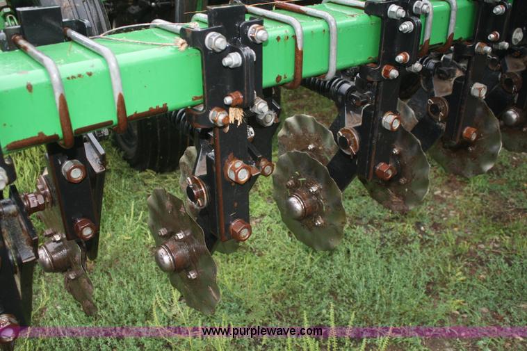 image for item B6985 Great Plains Solid Stand 15 No-Till drill