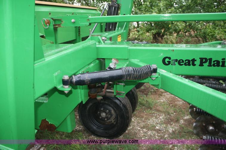 image for item B6985 Great Plains Solid Stand 15 No-Till drill