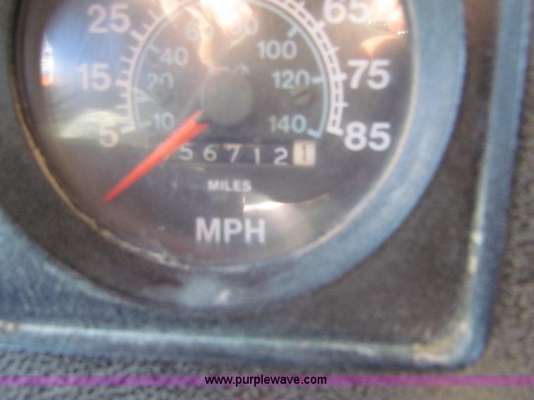 image for item B7460 1989 Loral International S1900 Easy-Rider 2000 dry floater