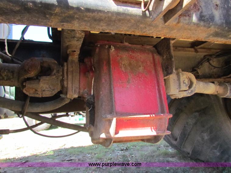 image for item B7460 1989 Loral International S1900 Easy-Rider 2000 dry floater