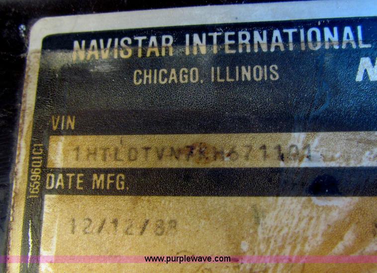 image for item B7461 1989 International Loral 1954 Easy-Rider 2000 boom sprayer