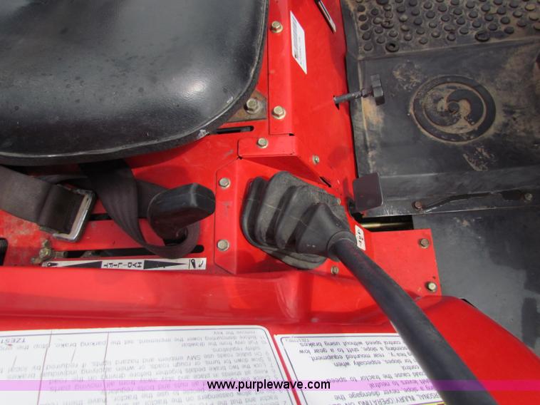 image for item B7466 Century 2028 MFWD tractor