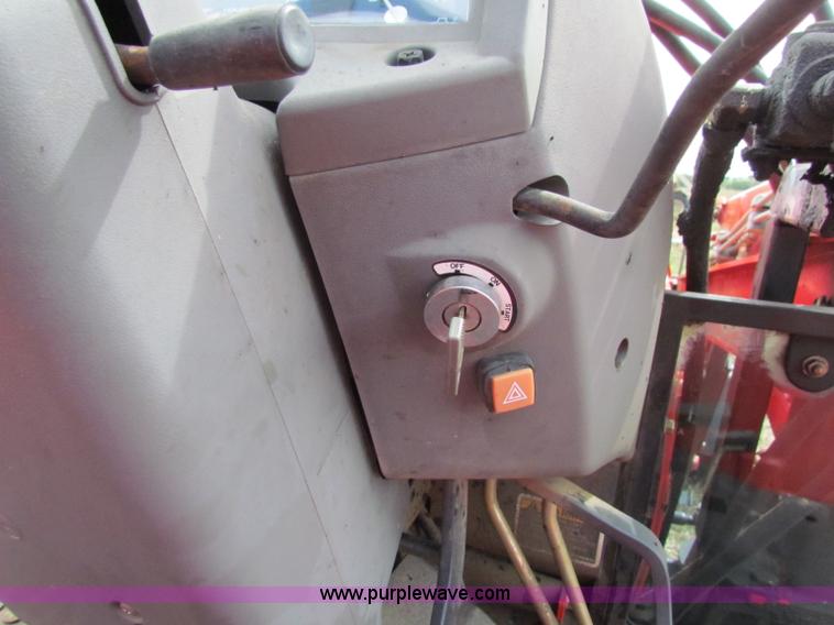 image for item B7466 Century 2028 MFWD tractor