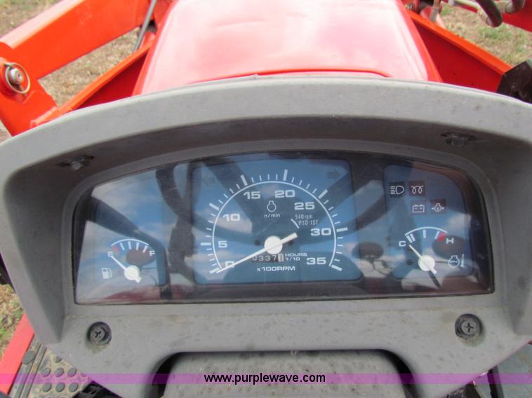 image for item B7466 Century 2028 MFWD tractor