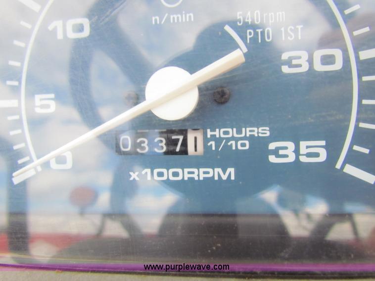 image for item B7466 Century 2028 MFWD tractor